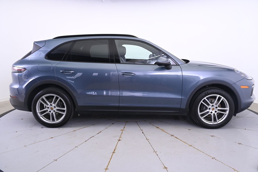 Thumbnail: 2019 Porsche Cayenne - 8