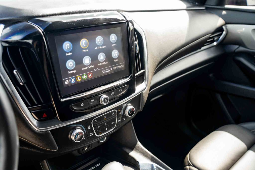 Used Car 2023 Chevrolet Traverse  Lt Leather For Sale Under $30,000 In Austin, Texas