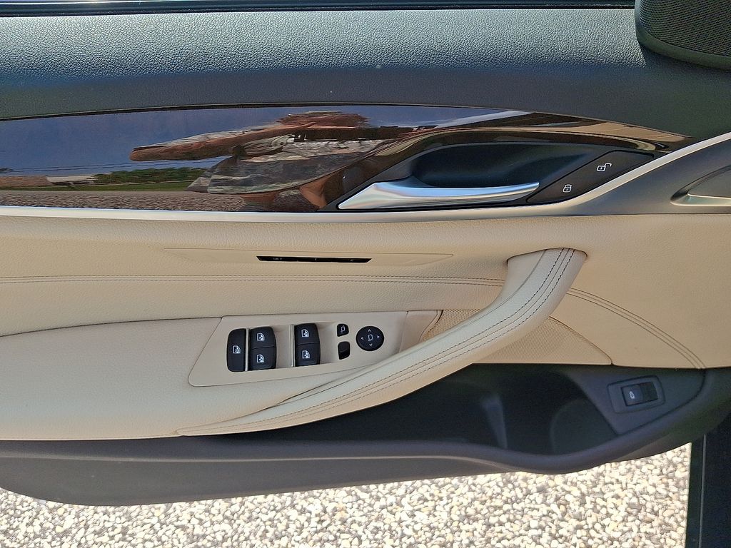 Thumbnail: 2018 BMW 5 Series - 13