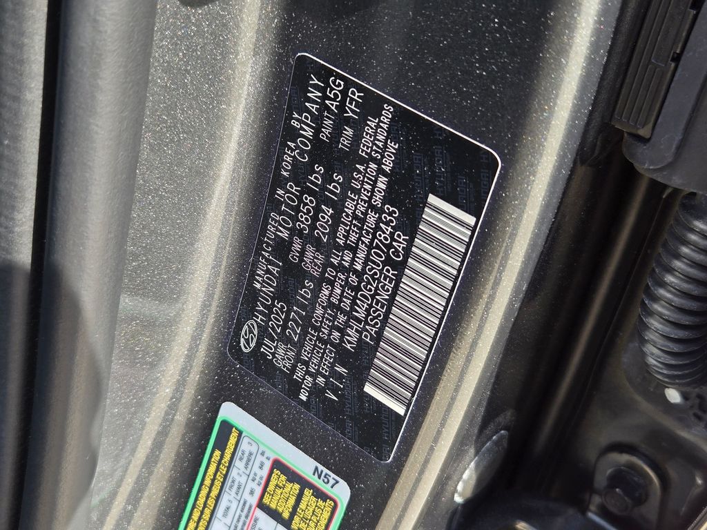 Used 2025 Hyundai Elantra Sedan