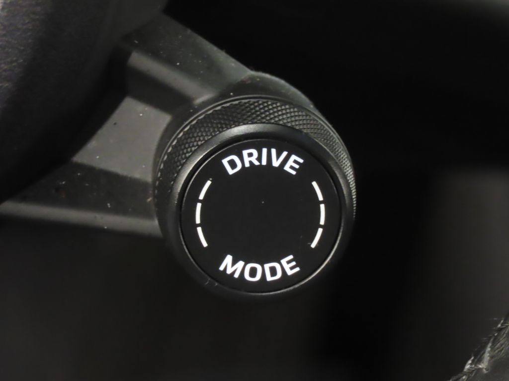 Thumbnail: 2024 Porsche Taycan - 21