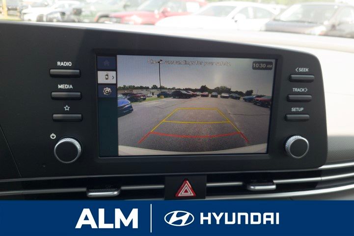 New 2026 White Hyundai SE image 21