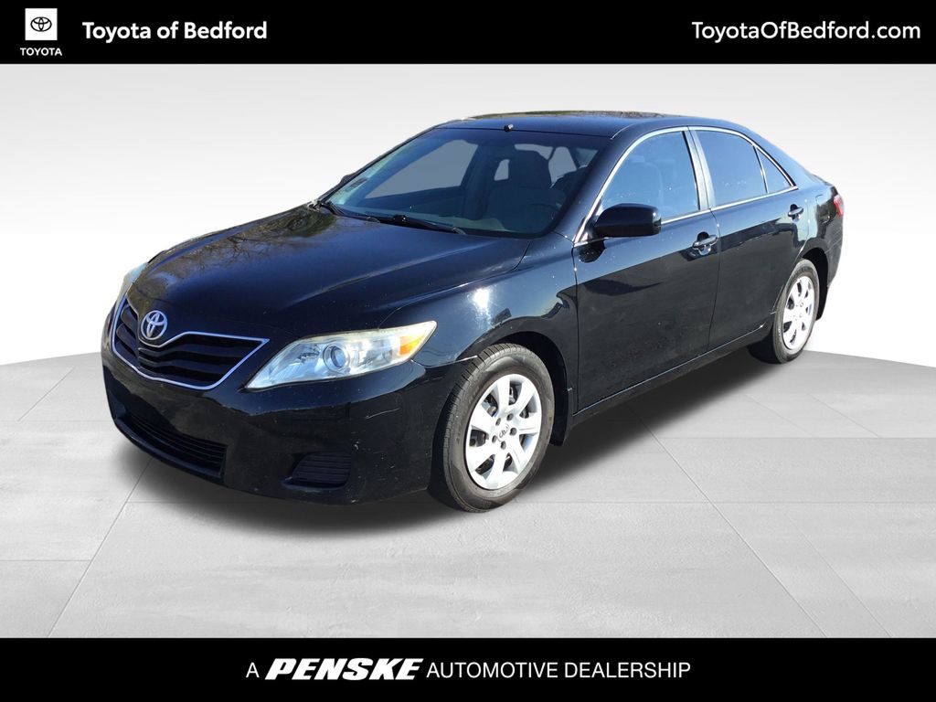 2010 Toyota Camry LE -
                  Bedford, OH