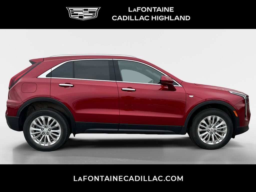 2024 Cadillac XT4 Luxury 8