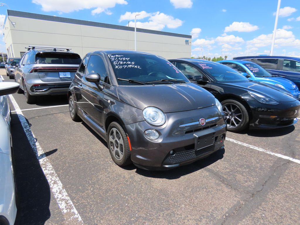 2016 Fiat 500e  3
