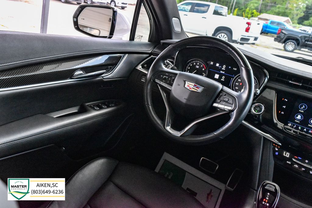 Used 2024 Cadillac XT6 SUV