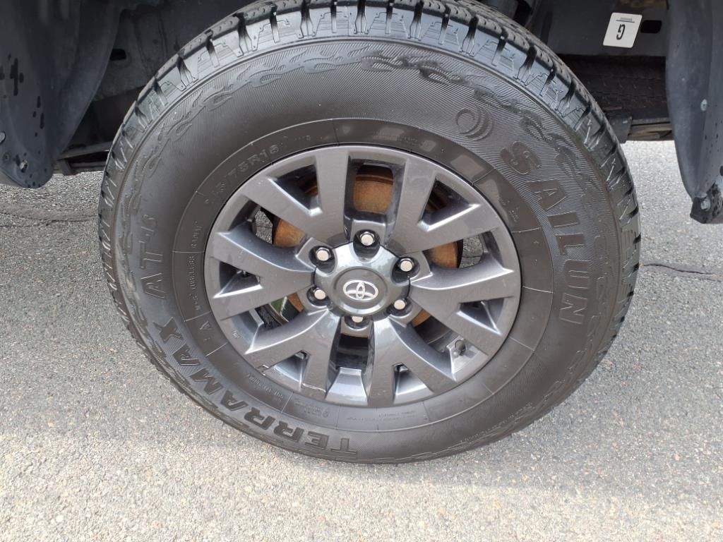 2022 Toyota Tacoma SR5 V6 photo 11