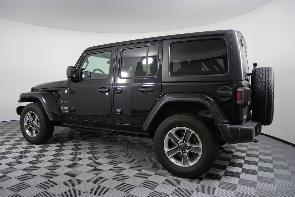 2023 Jeep Wrangler Sahara 6