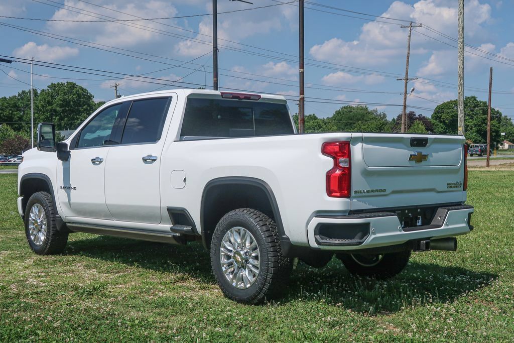 2022 Chevrolet Silverado 3500HD High Country