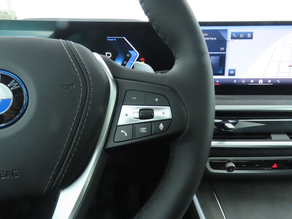 Thumbnail: 2026 BMW X5 - 12