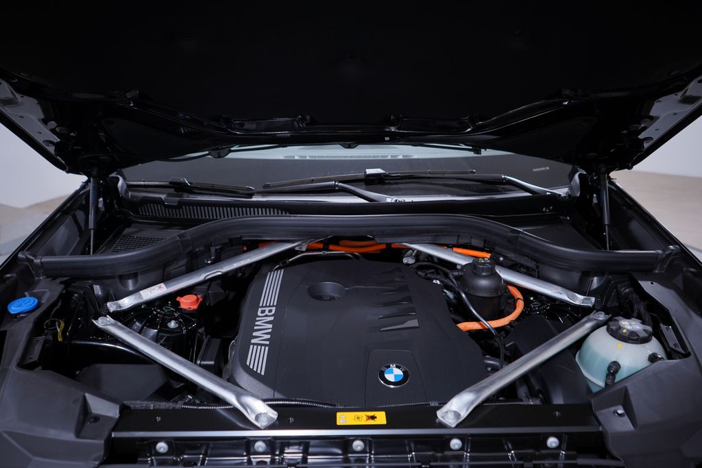 Thumbnail: 2026 BMW X5 - 14