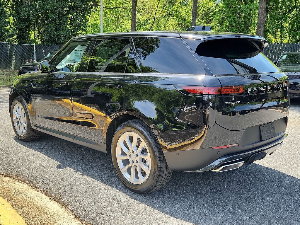 2025 Land Rover Range Rover Sport  6