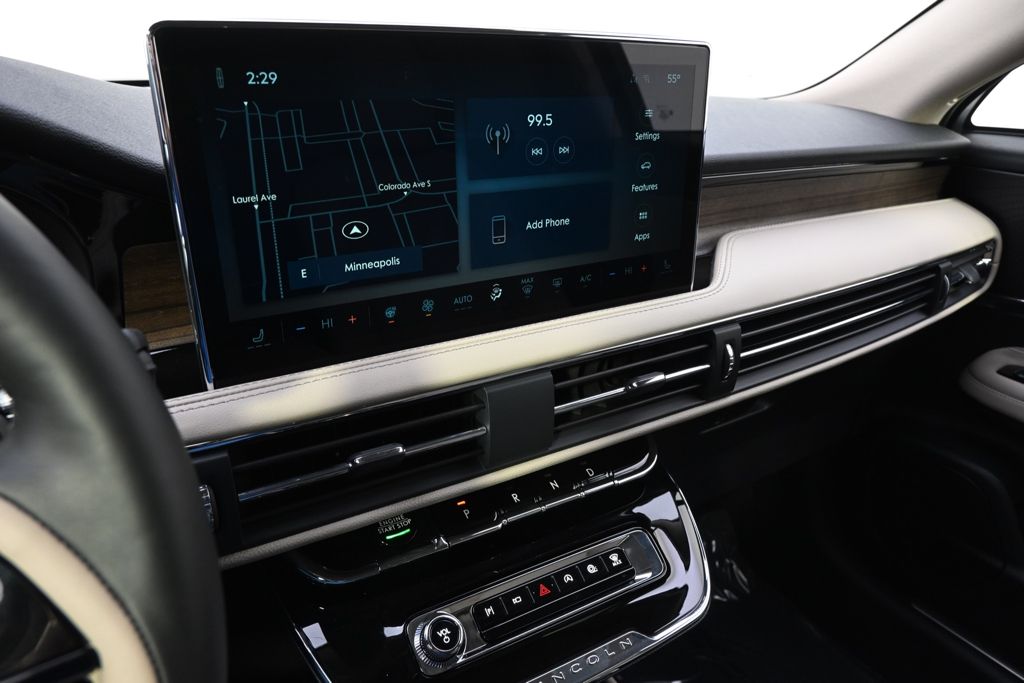 New 2026 White Lincoln Reserve image 26