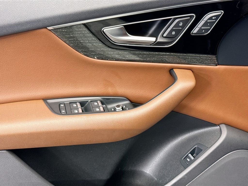 Thumbnail: 2018 Audi Q7 - 22