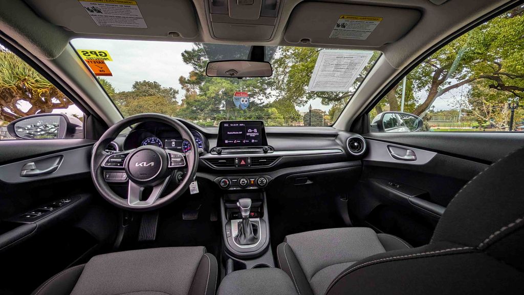 Used 2024 Kia Forte LXS 4D Sedan