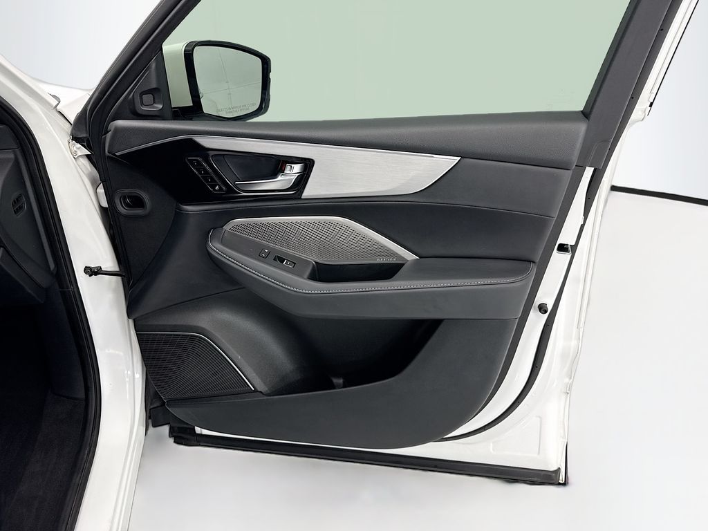 Thumbnail: 2024 Acura MDX - 24