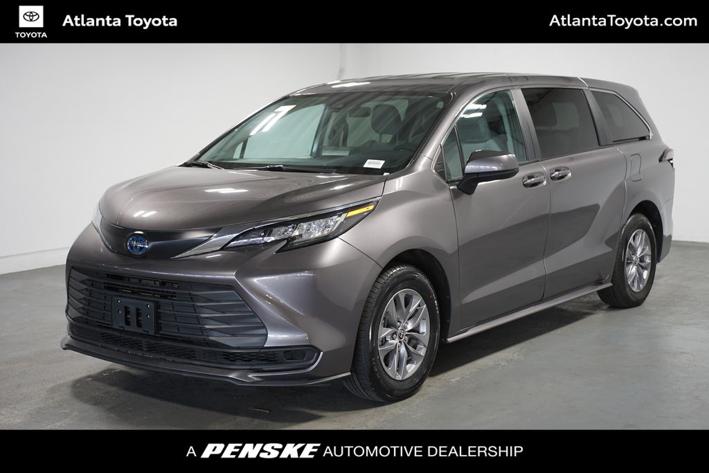 2023 Toyota Sienna LE -
                Duluth, GA