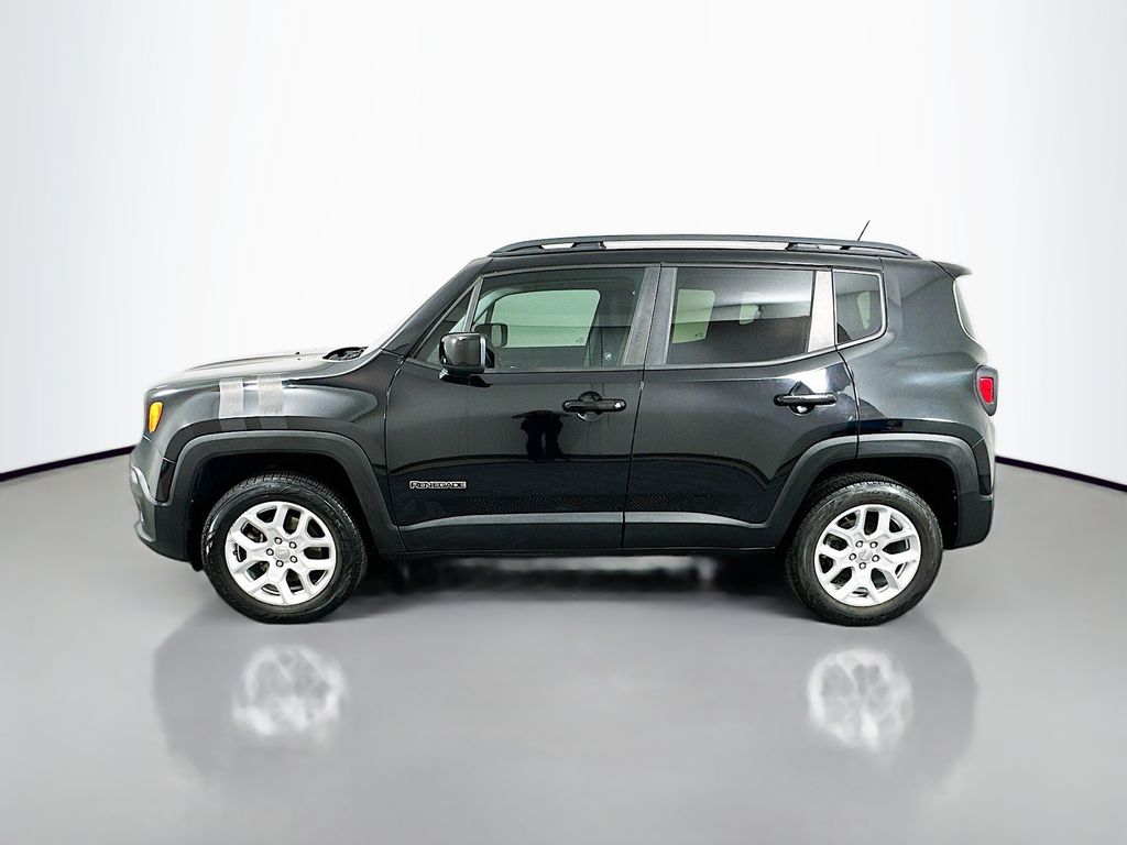 Thumbnail: 2016 Jeep Renegade - 8