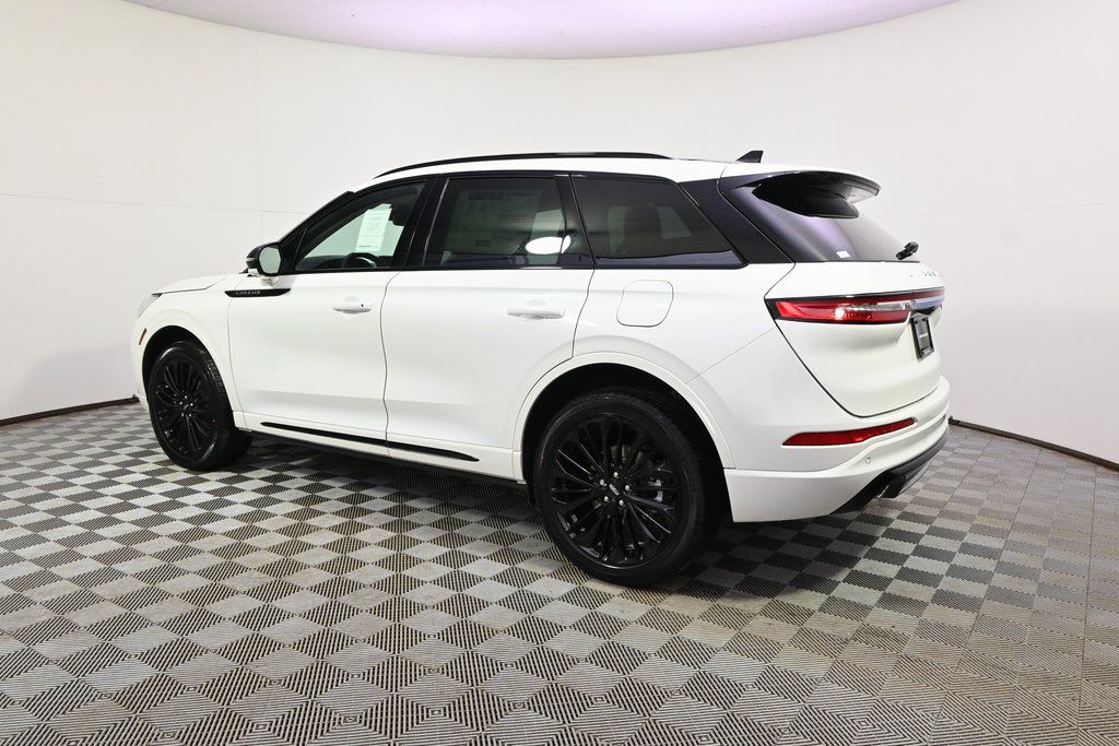 New 2026 White Lincoln Reserve image 3