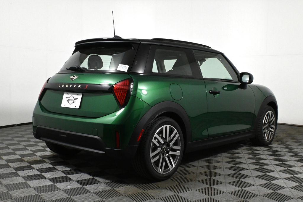 2025 MINI Cooper S 7