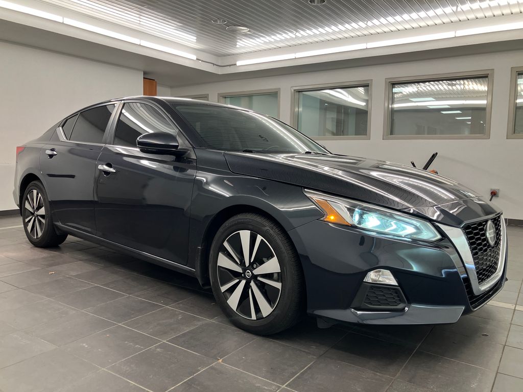 2021 Nissan Altima SV 8