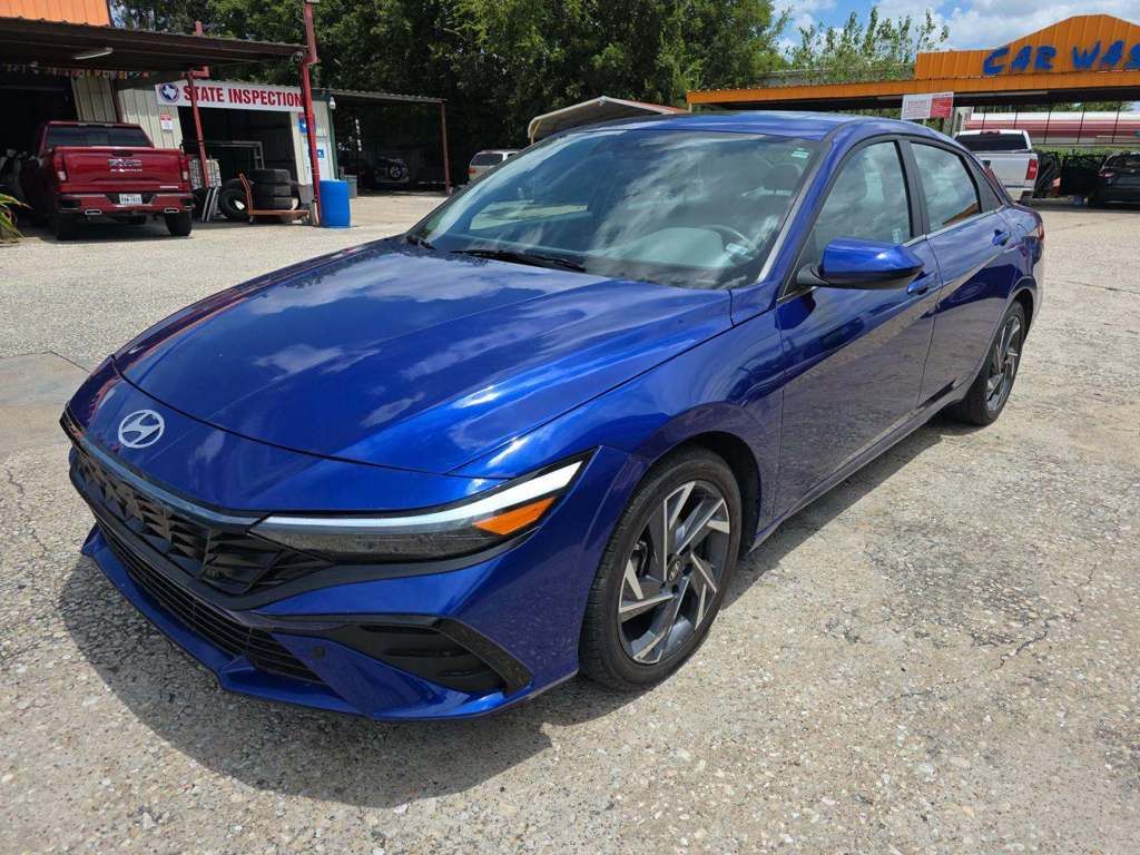 2025 Hyundai Elantra SEL Convenience