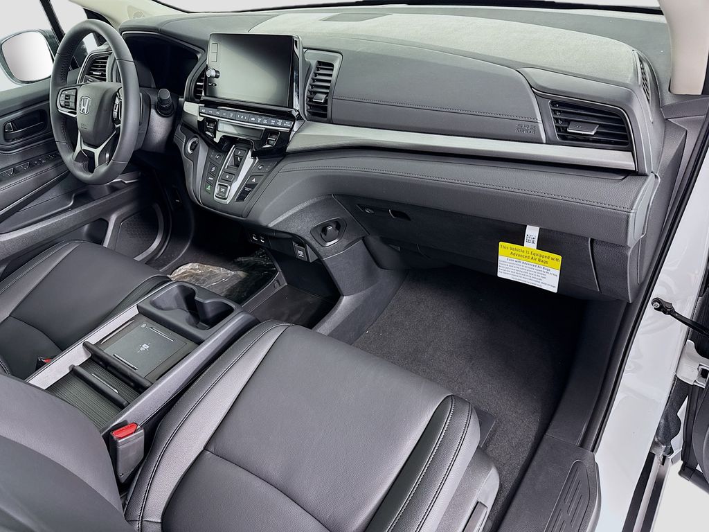 Thumbnail: 2026 Honda Odyssey - 17