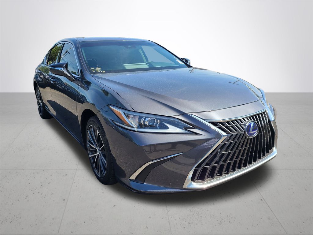 2022 Lexus ES 300h