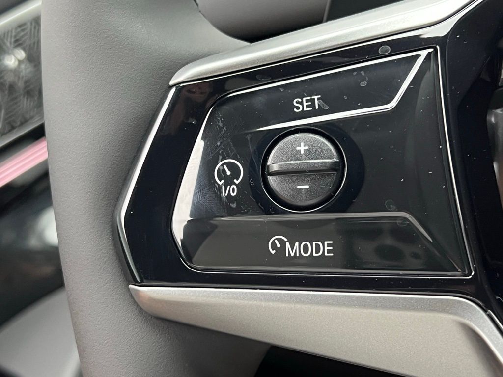 Thumbnail: 2026 BMW 5 Series - 18