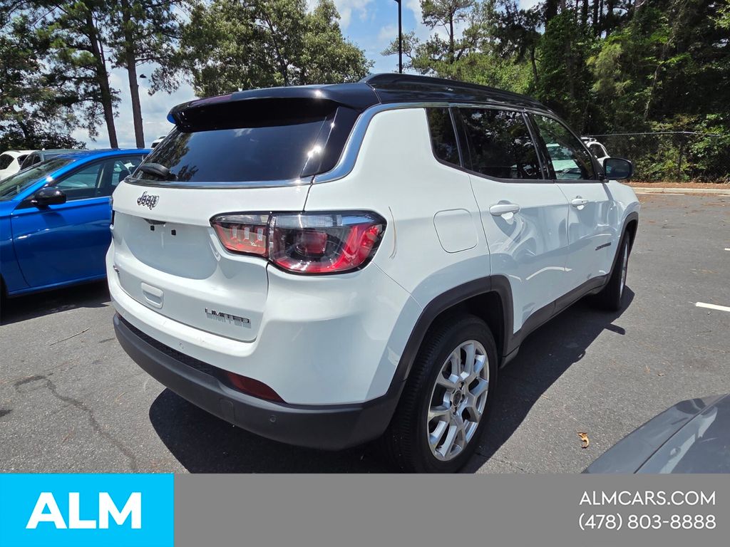 Used 2025 White Jeep Limited image 16