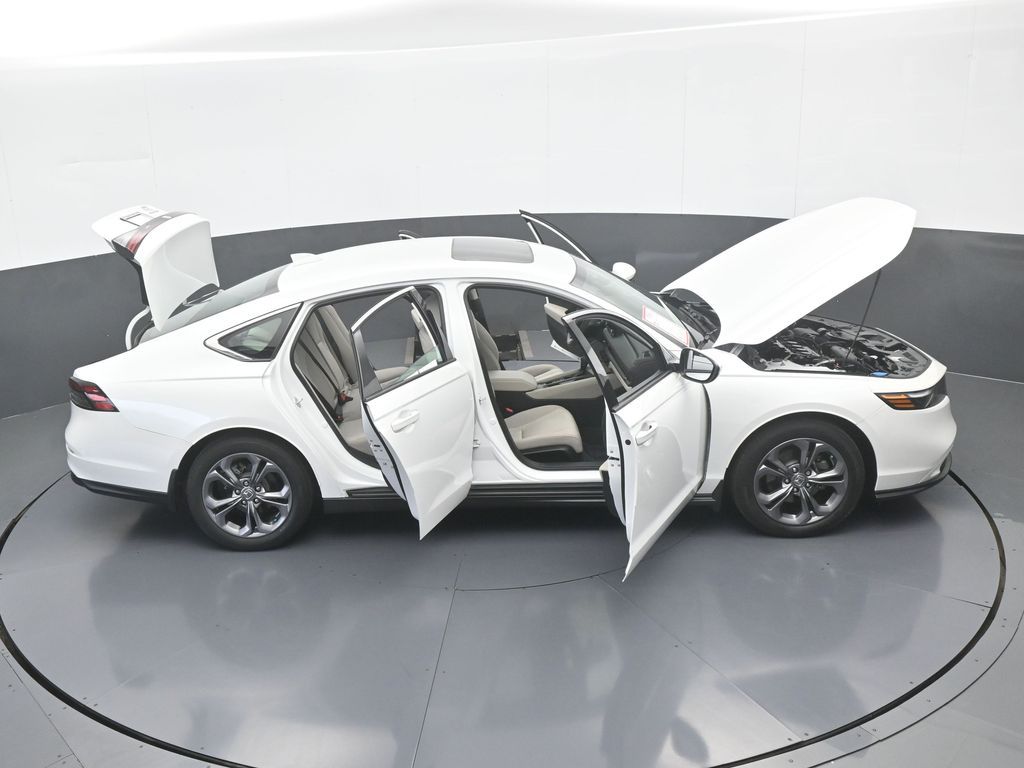 Used 2023 White Honda EX image 70