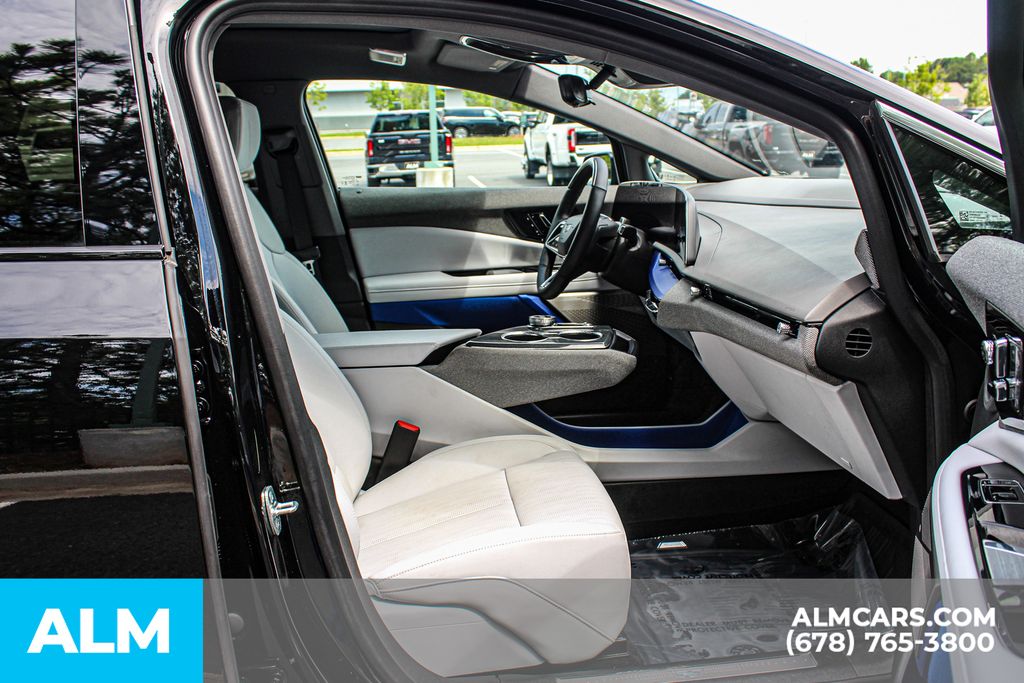 Used 2026 Black Cadillac Premium Luxury image 19