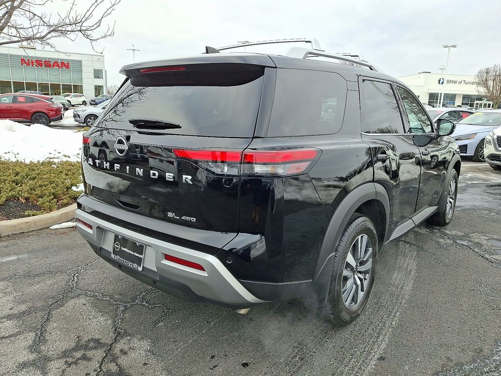 Thumbnail: 2024 Nissan Pathfinder - 6