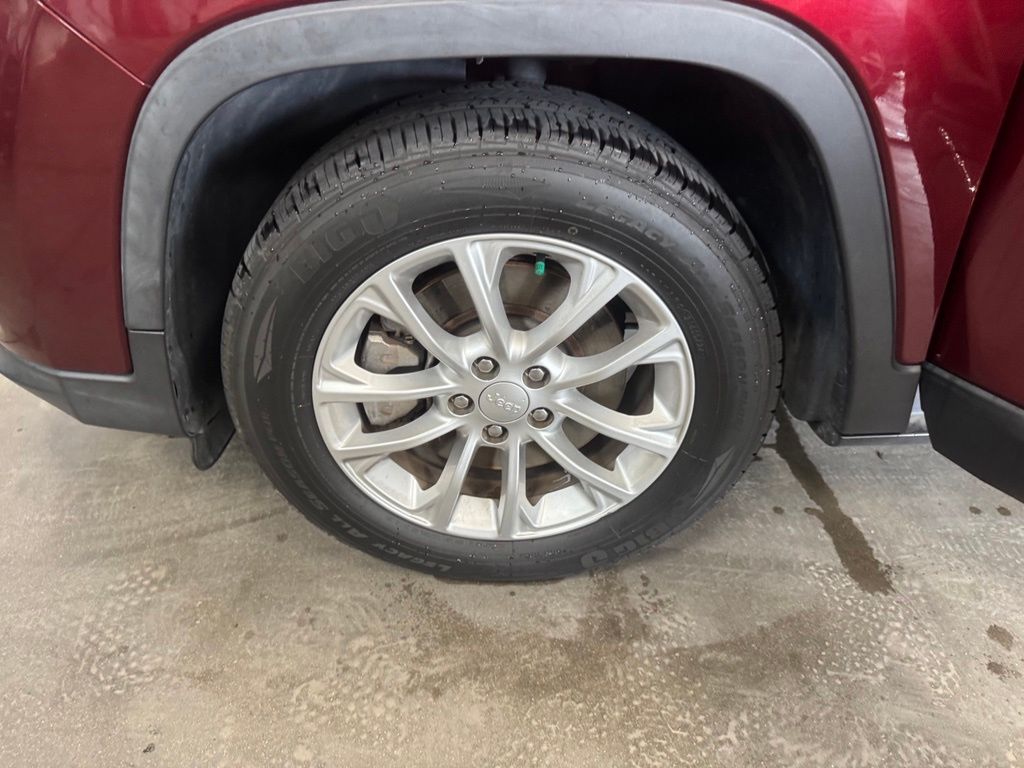 Used 2019 Jeep Cherokee SUV