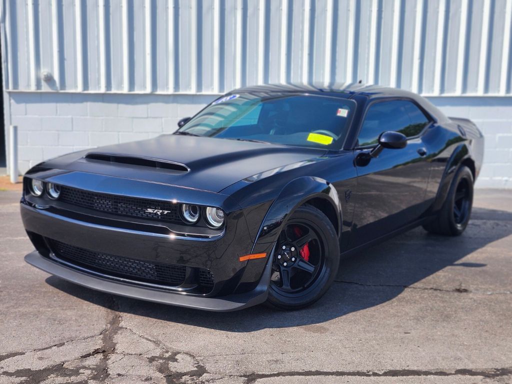 Destroyer Gray Clearcoat 2018 Dodge Challenger Coupe Rear-Wheel Drive 8-Speed Automatic