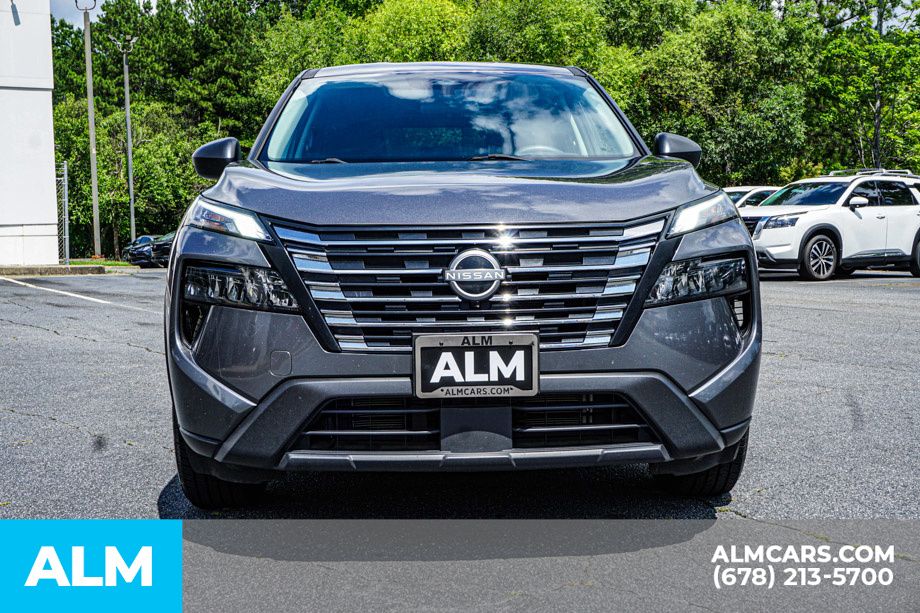 Used 2024 Gray Nissan S image 10