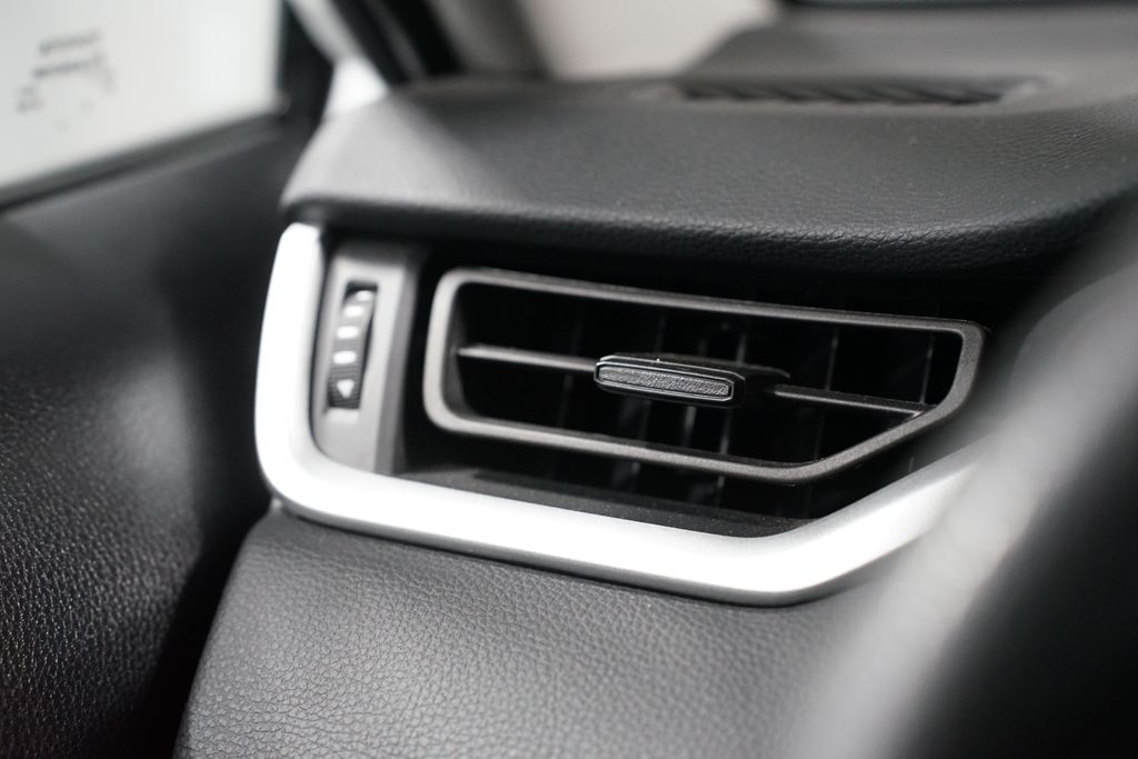 Thumbnail: 2025 Toyota RAV4 - 25