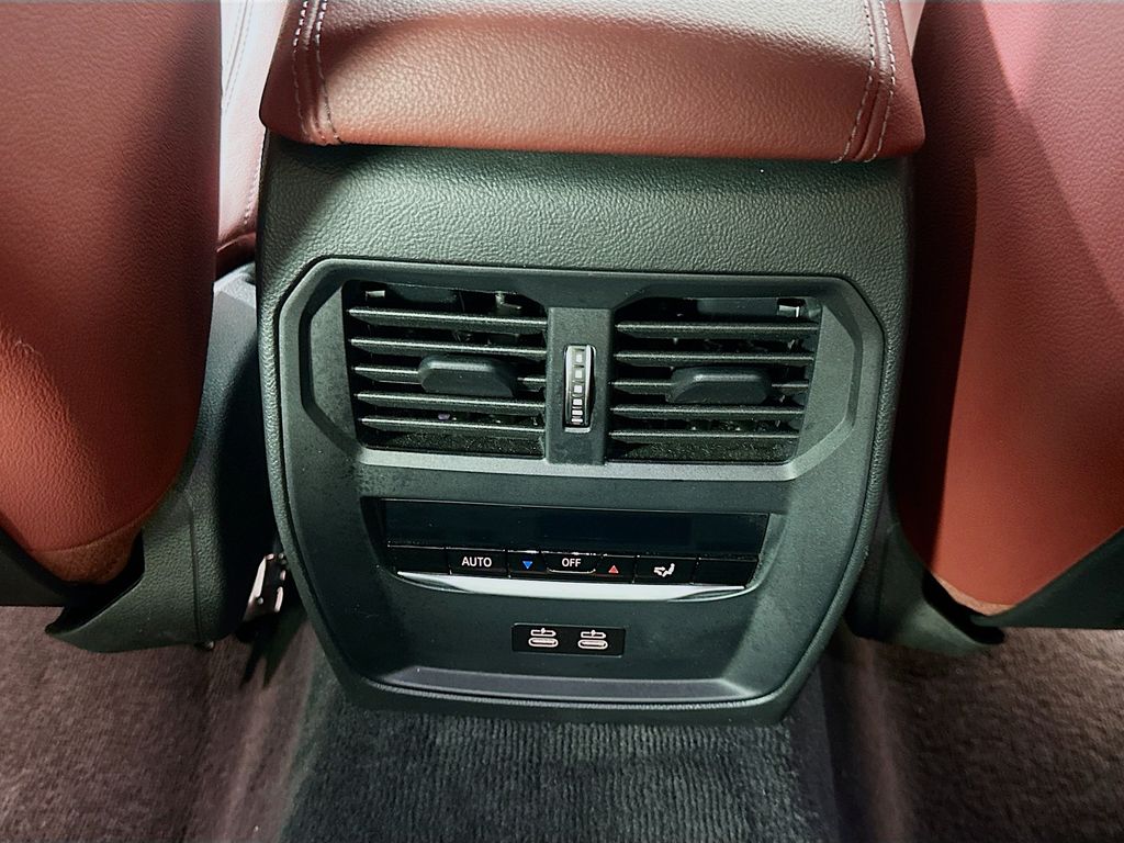 Thumbnail: 2022 BMW 4 Series - 26