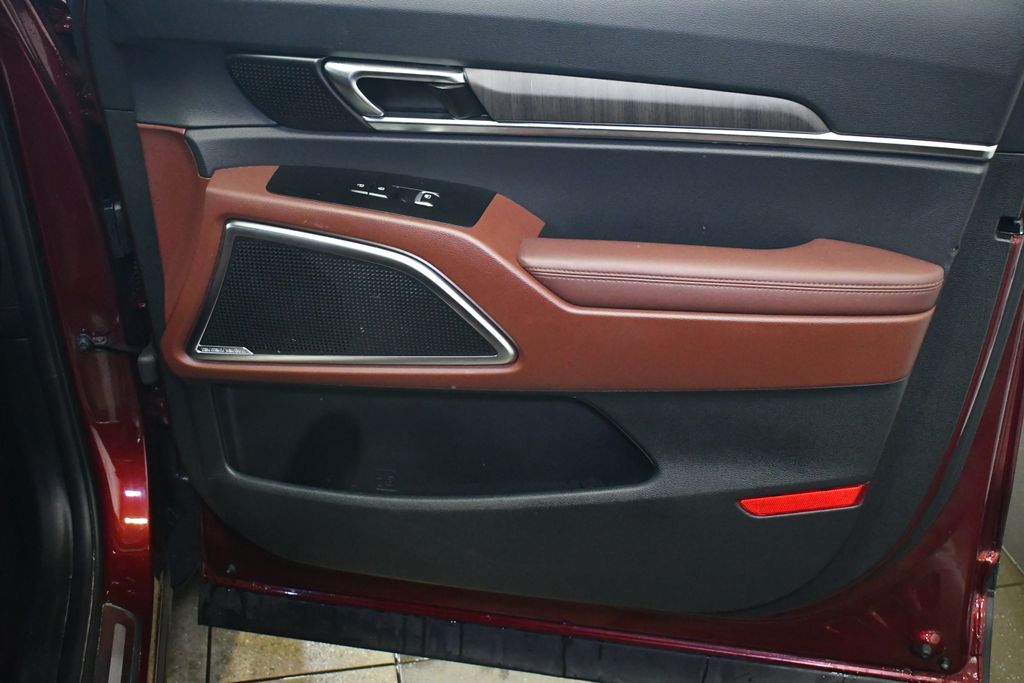 Thumbnail: 2023 Kia Telluride - 31