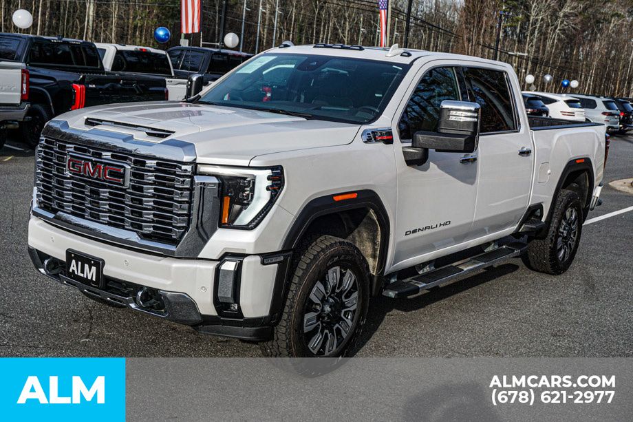 Used 2025 White GMC Denali image 15