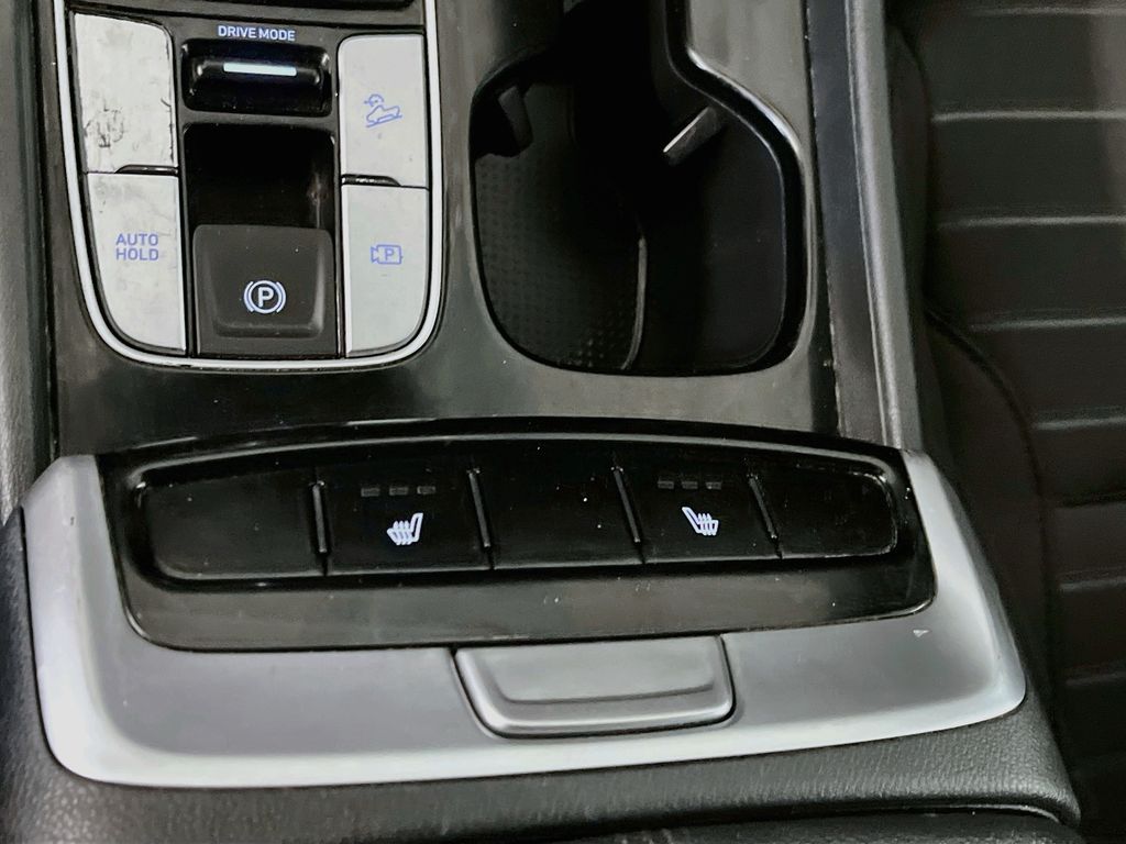Used 2024 Green Hyundai SEL image 19