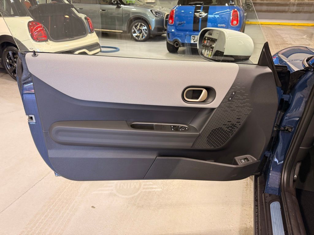 Thumbnail: 2026 MINI Cooper - 10