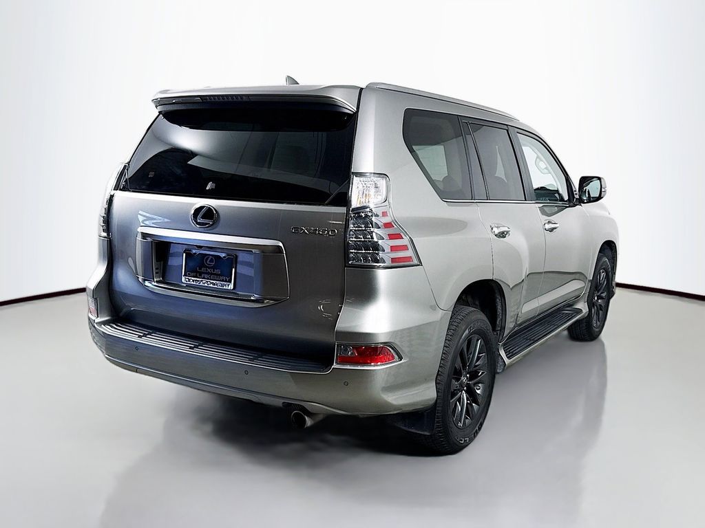 Thumbnail: 2022 Lexus GX - 5