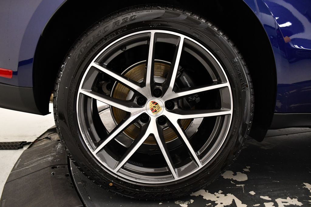 Thumbnail: 2025 Porsche Macan - 18