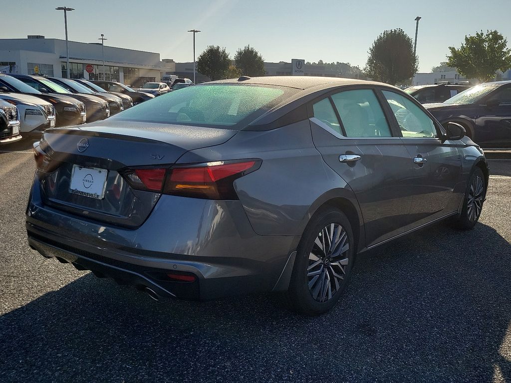 Thumbnail: 2025 Nissan Altima - 4