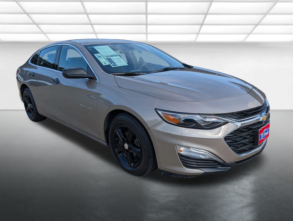 Mineral Gray Metallic 2022 Chevrolet Malibu LS FWD Sedan Front-Wheel Drive Continuously Variable Transmission