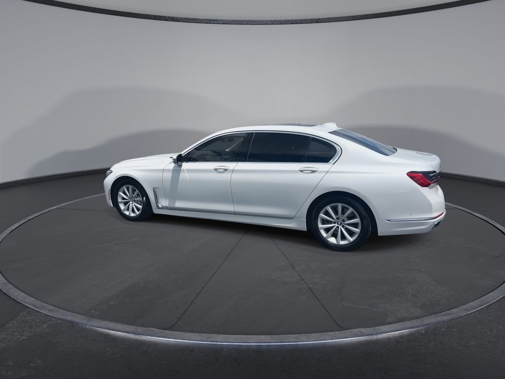 Thumbnail: 2022 BMW 7 Series - 6