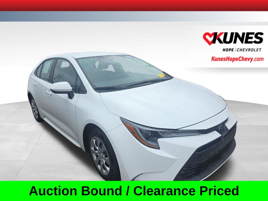 White 2024 Toyota Corolla LE FWD Sedan Front-Wheel Drive Continuously Variable Transmission