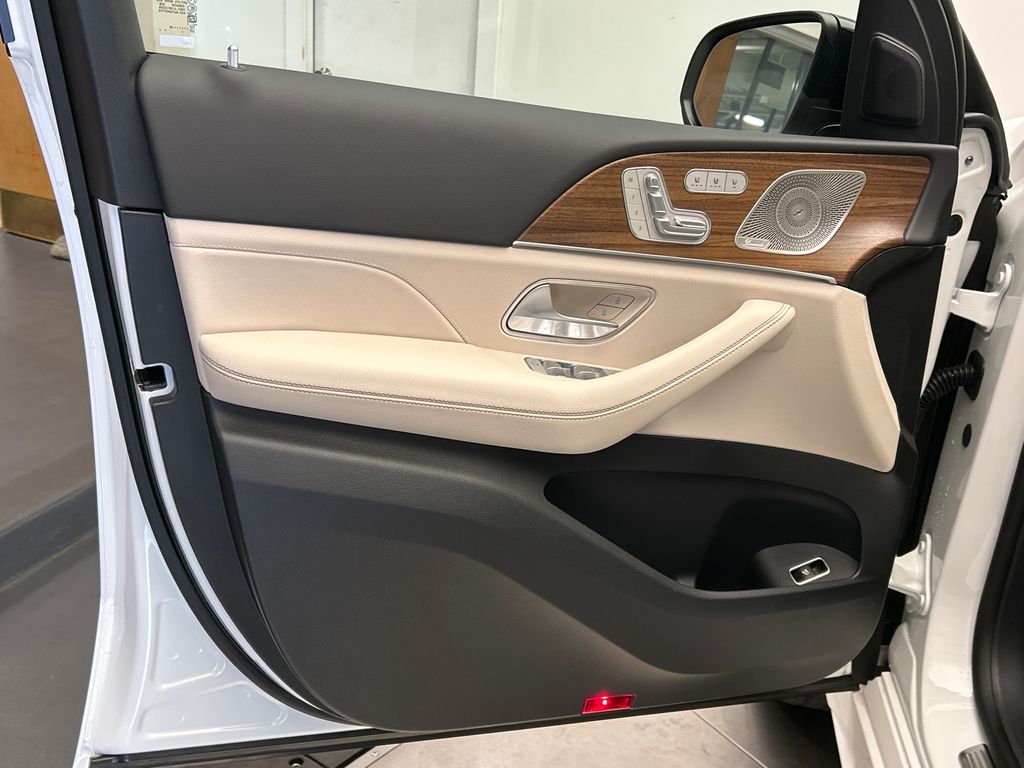 2025 Mercedes-Benz GLE 350 11
