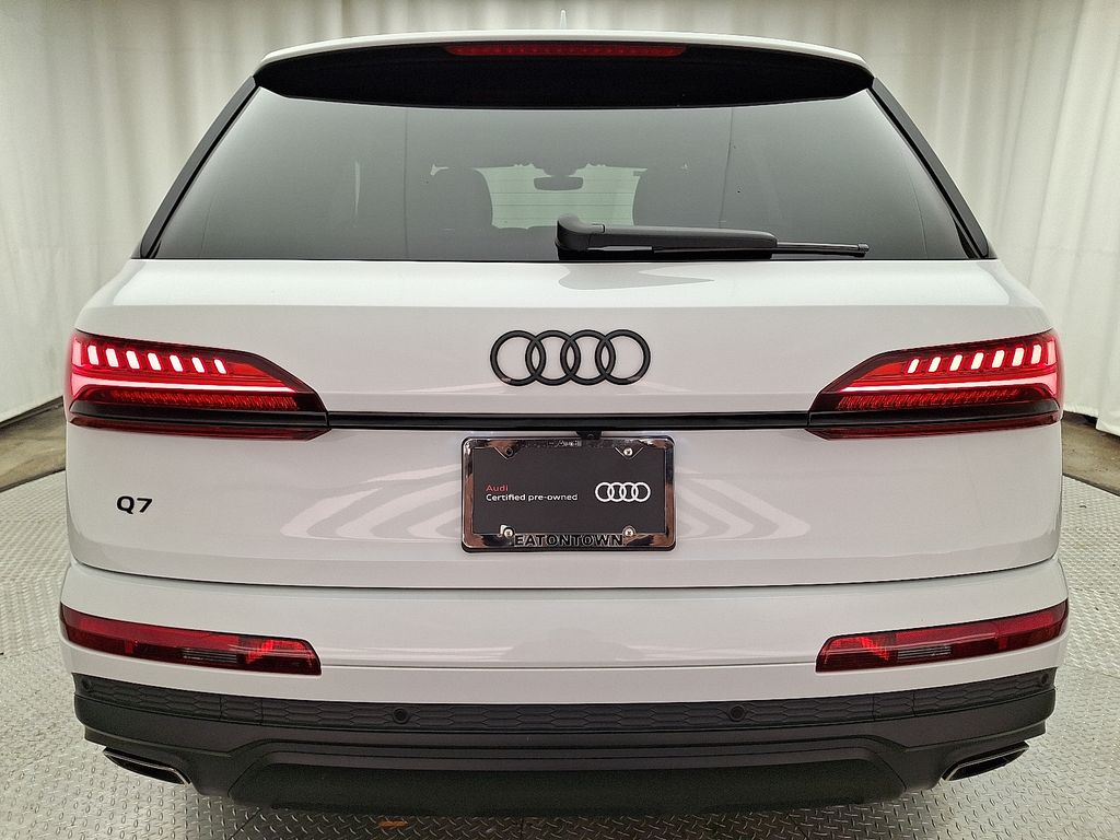 Thumbnail: 2025 Audi Q7 - 5